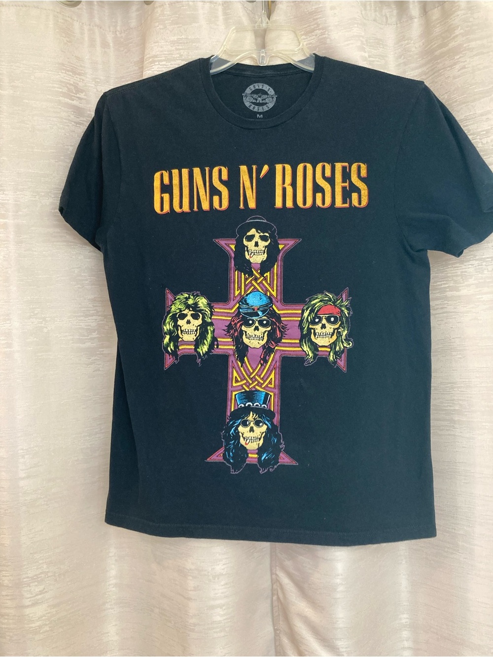 Guns and Roses Black Graphic Tee Shirt size Medium